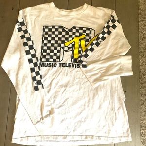 Size M White MTV long sleeve w/ checkered sleeves